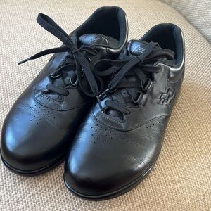 SAS Women's Free Time Black Leather Shoes Oxford TriPad Comfort USA 9.5 PERFECT